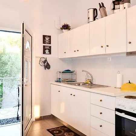 Top Apartment *
