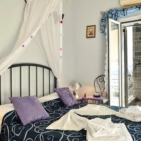 Apartment Top *
